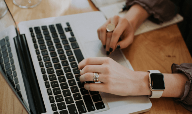 Live Black Friday Morning Search Trends: What's Winning Right Now