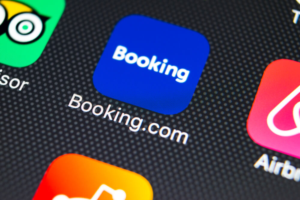 Booking.com Increases Web Traffic Lead Over Peers: Q2 Earnings Preview