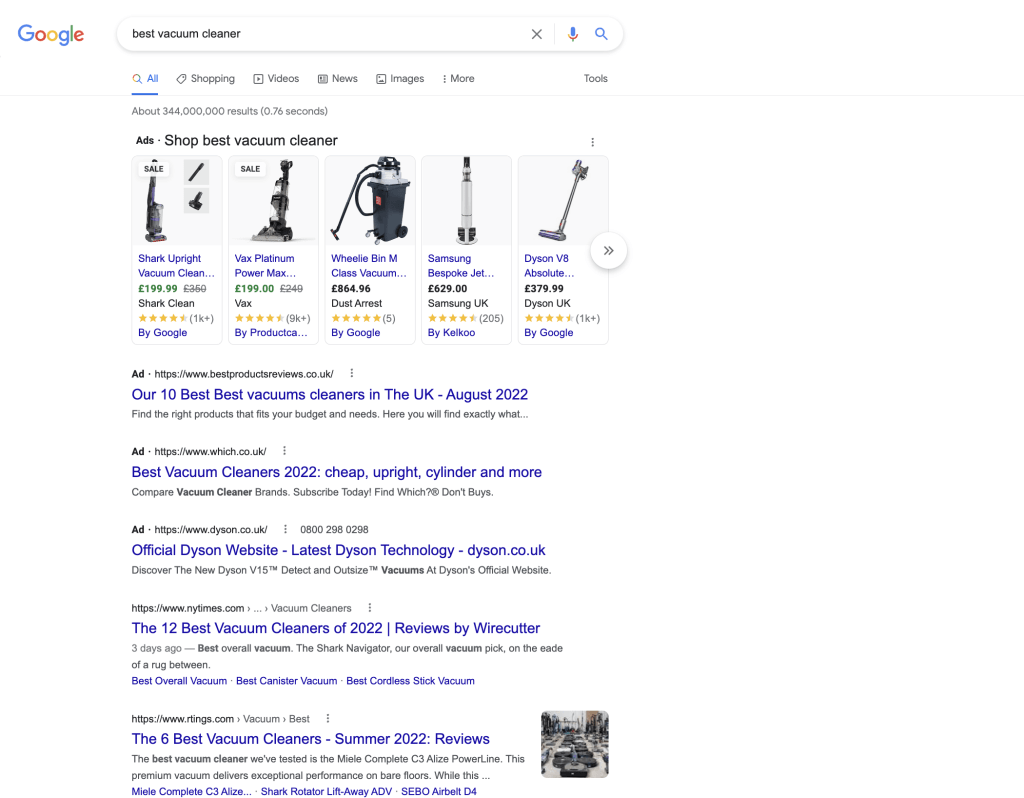Google results page for "best vacuum cleaners", a keyword with commercial search intent.